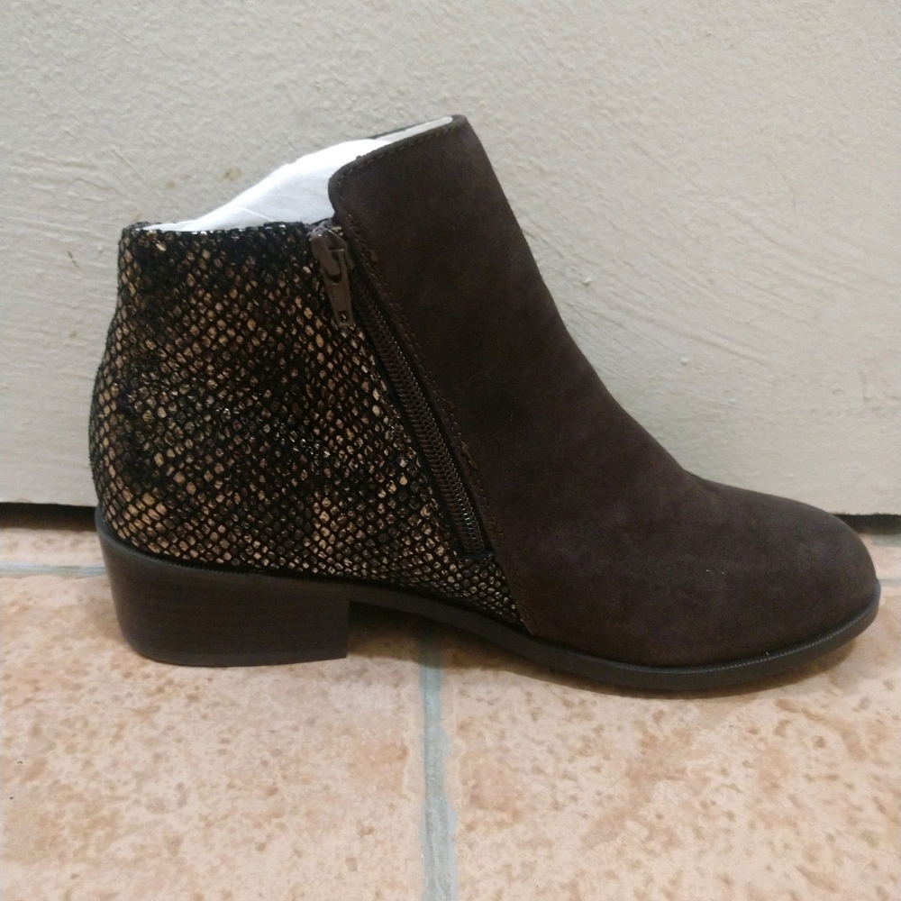 Dark brown ankle bootie